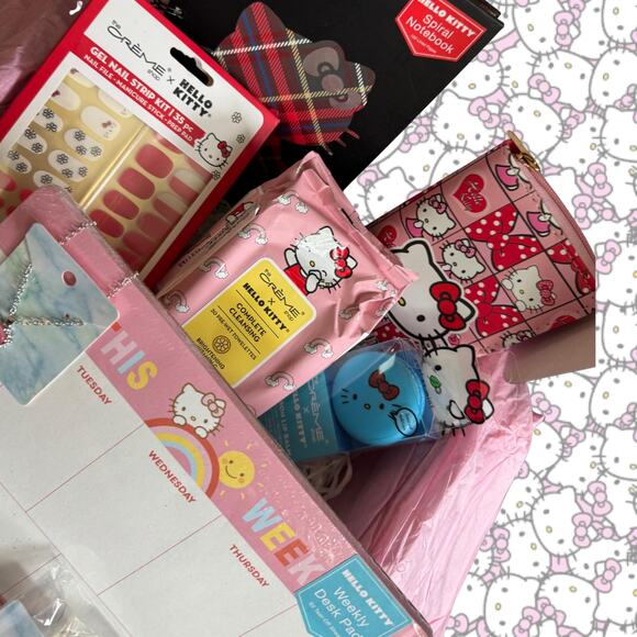 Hello Kitty Gift Box, Sanrio themed gift basket - Picture 4 of 4